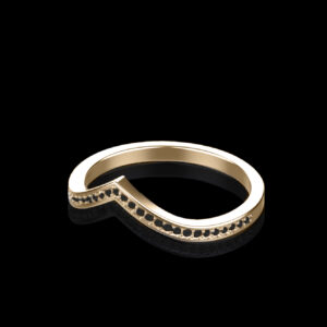 Autumn-coffin-cut-ring-bridal-set