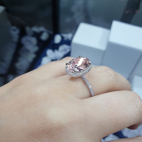 10x12mm-oval-morganite-white-gold-ring