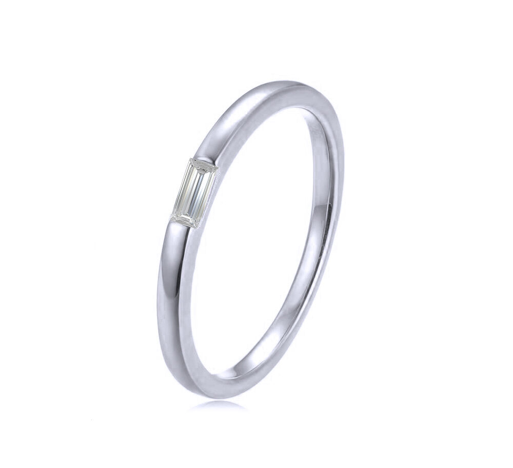 070-0-14ct-baguette-cut-gold-twist-band