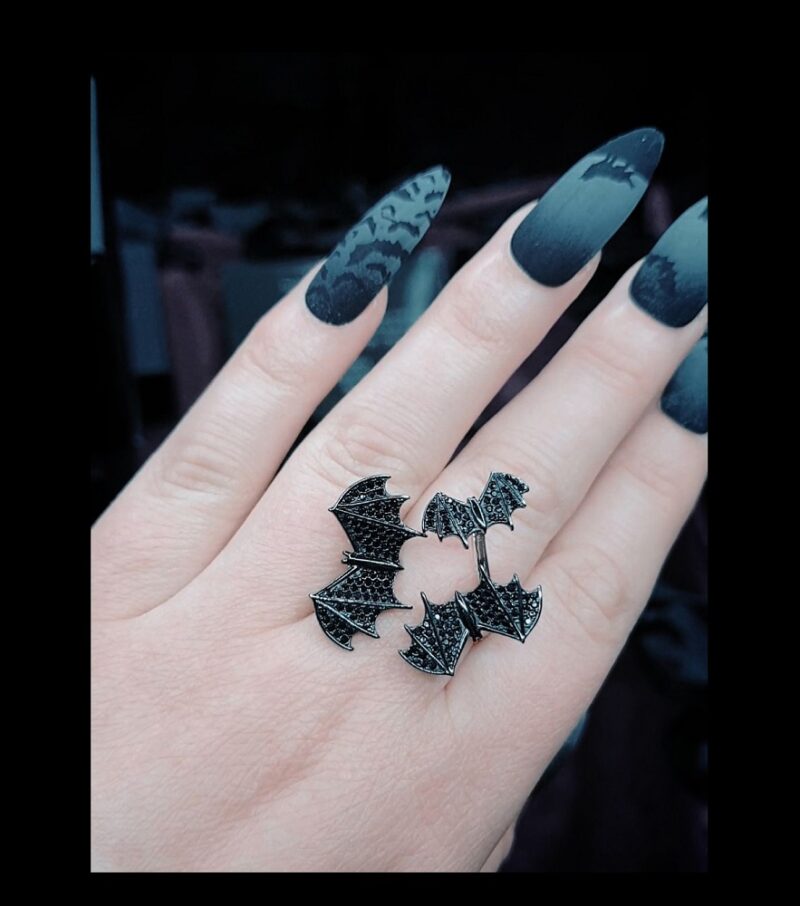 Shadows-bat-ring-Sapphire-Studios