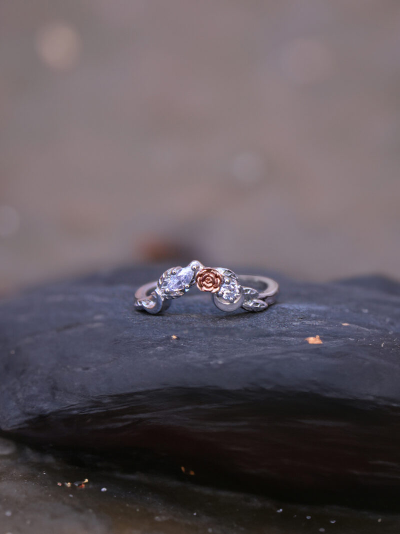 'Nova' Gold Floral Moon Chevron Band - Image 3