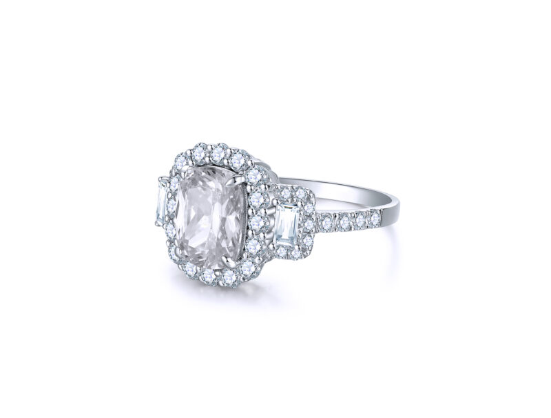 devina-cushion-cut-halo-gold-ring