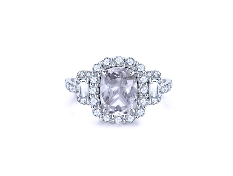 devina-cushion-cut-halo-gold-ring
