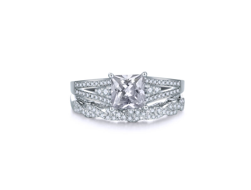 paris-princess-cut-gold-ring