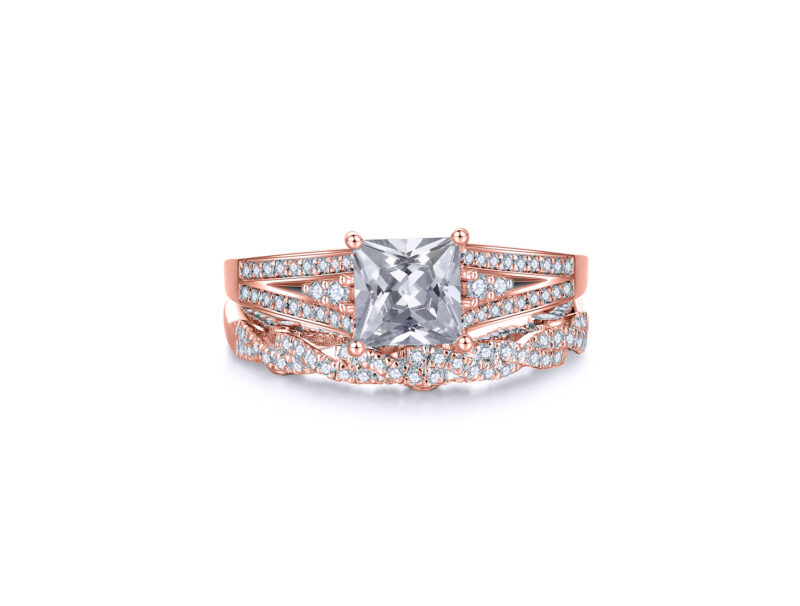 'Paris' Princess Cut Gold Bridal Set - Image 4