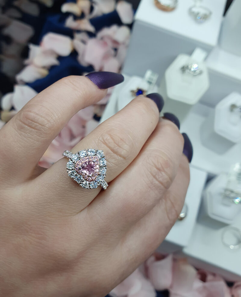 valeria-heart-cut-morganite-halo-gold-ring-photo