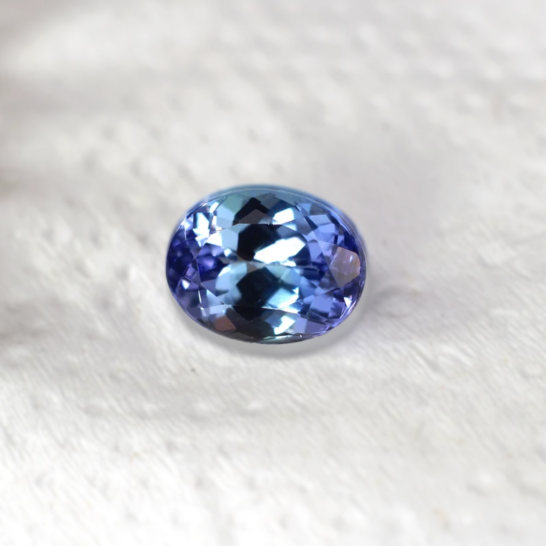 2-50ct-natural-oval-cut-tanzanite-diamond-14k-white-gold-ring
