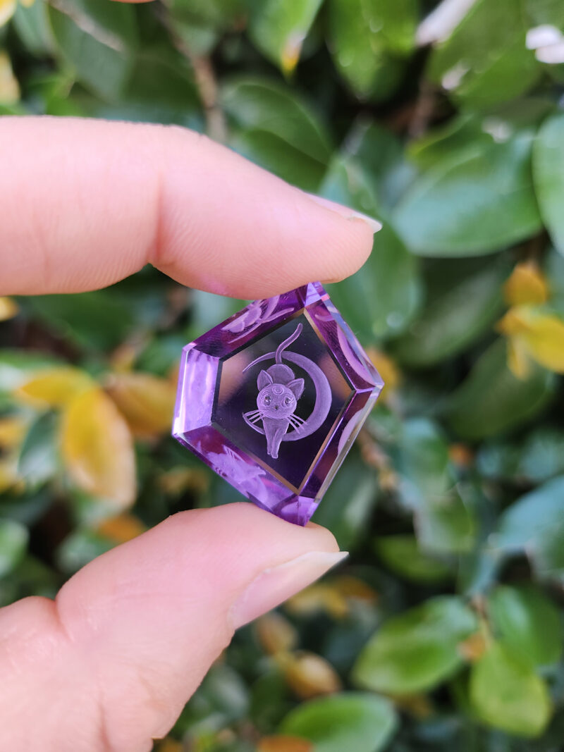 27.00ct Natural Amethyst - Fantasy Collection - Image 3
