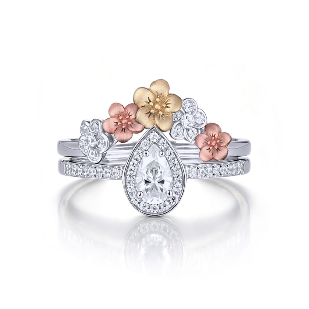 824-gold-natural-diamond-pear-cut-diamond-three-tone-bridal-set