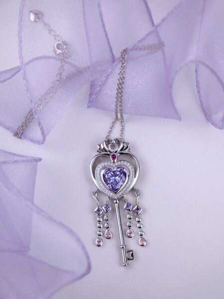 Iconica Hearts Necklace