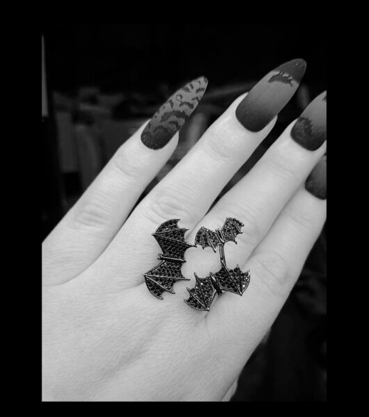 Shadows-bat-ring-Sapphire-Studios