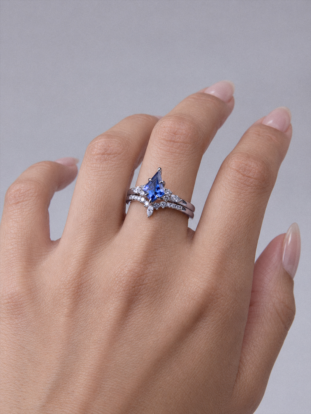 1-16ct-tanzanite-kite-cut-diamond-platinum-bridal-set-ph 1-16ct-tanzanite-kite-cut-diamond-platinum-bridal-set
